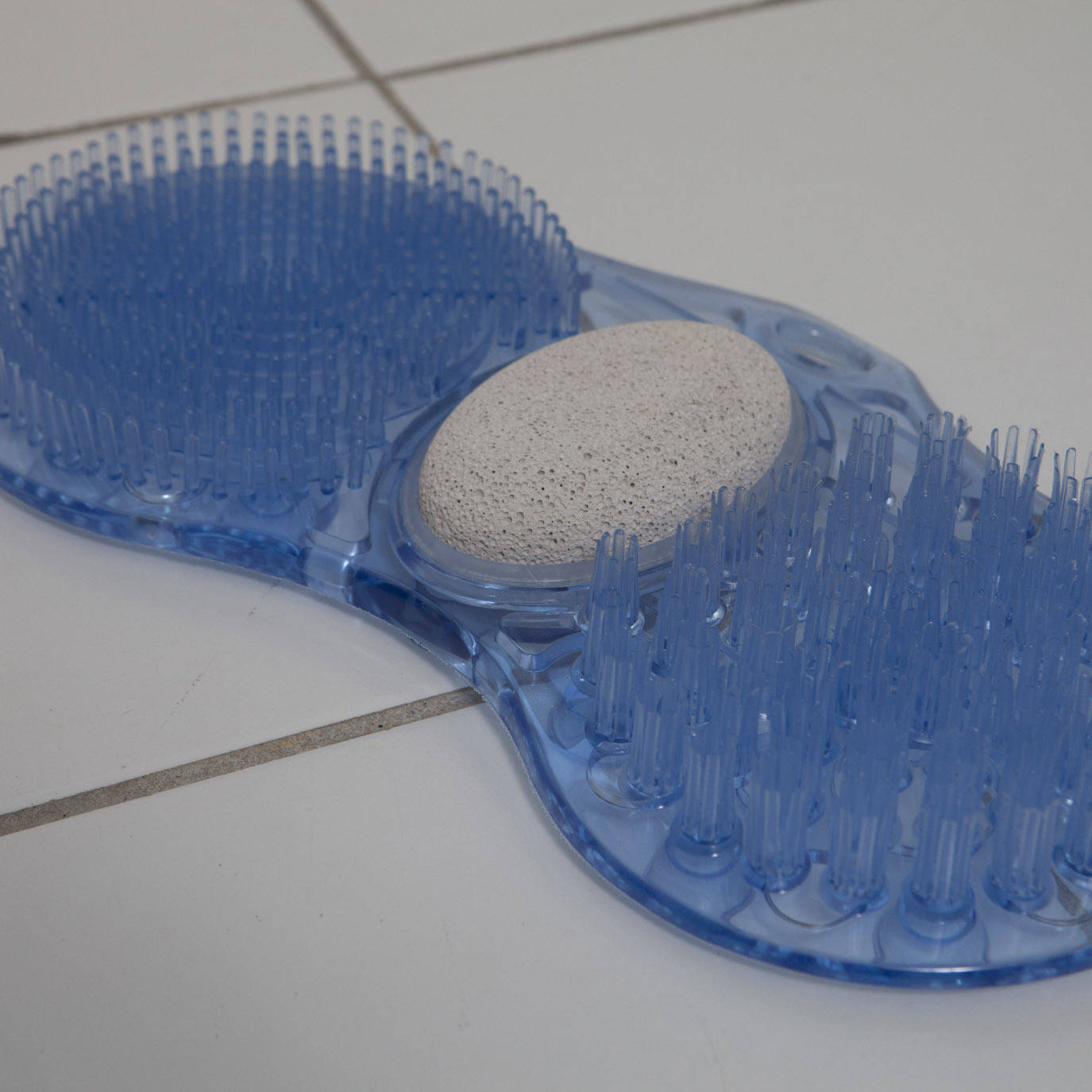 Foot Cleaner with Pumice Stone The ILC